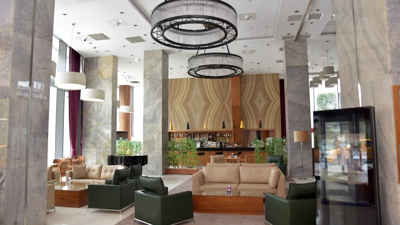 الفندق كراون بلازا حربيه - إسطبول